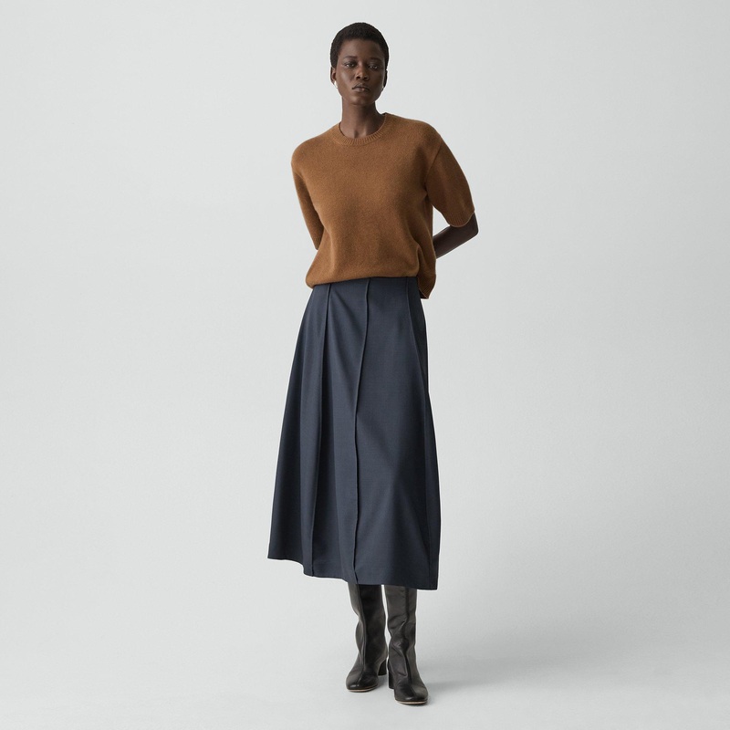 Curved Flare Skirt in City Twill