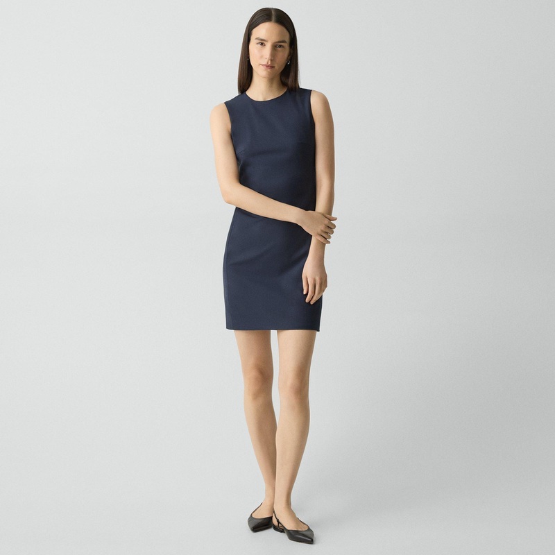 Sleeveless Fitted Dress in Good Wool