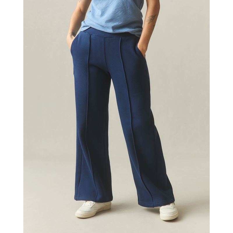 Women’s Pintuck Flare Pant