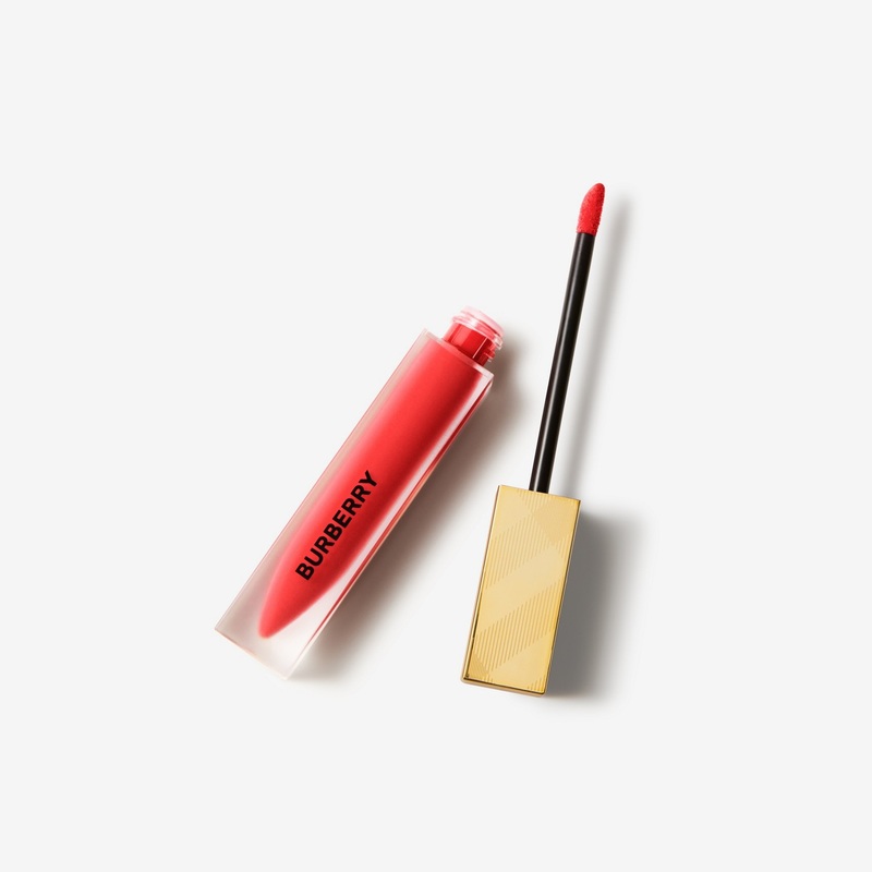 Burberry Kisses Liquid Matte  Military Red No.109