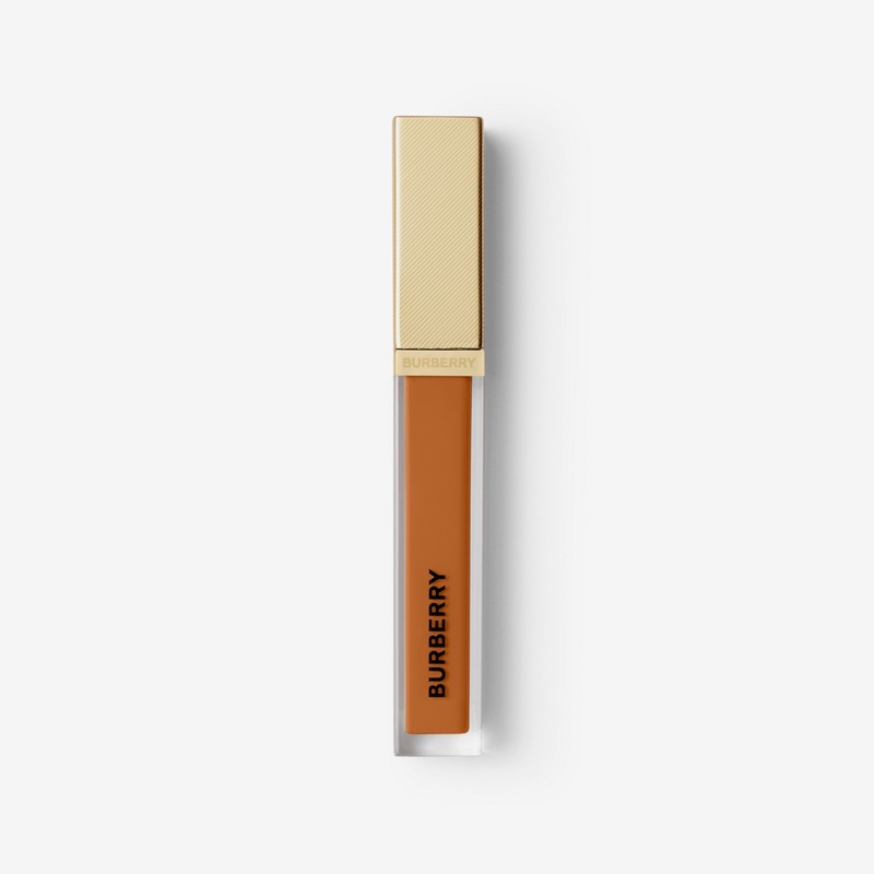 Beyond Wear Perfecting Concealer  130 Deep Neutral