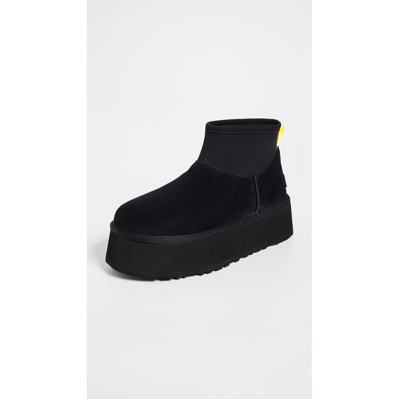 UGG Classic Mini Dipper Boots