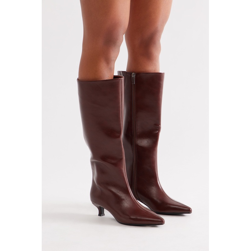 Dare Knee High Kitten Heel Boots – Brown