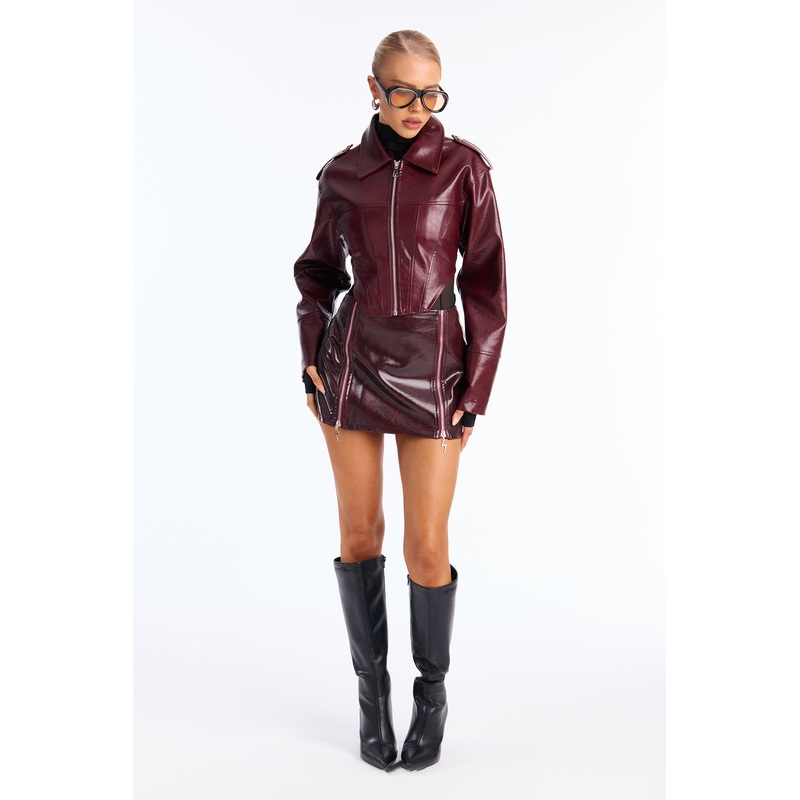 She’s The Moment Zipper Faux Patent Leather Mini Skirt – Burgundy