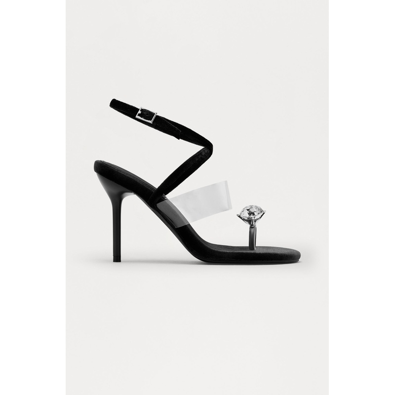 Bling Jewel Toe Ring Heels – Black