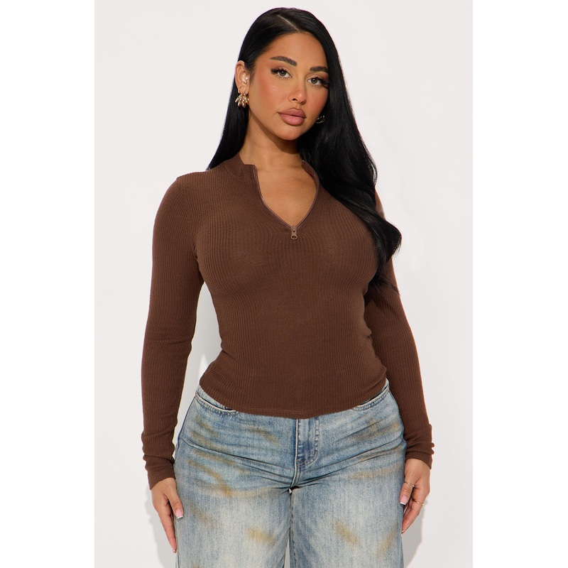 Everyday Mock Neck Brushed Hacci Rib Top – Chocolate
