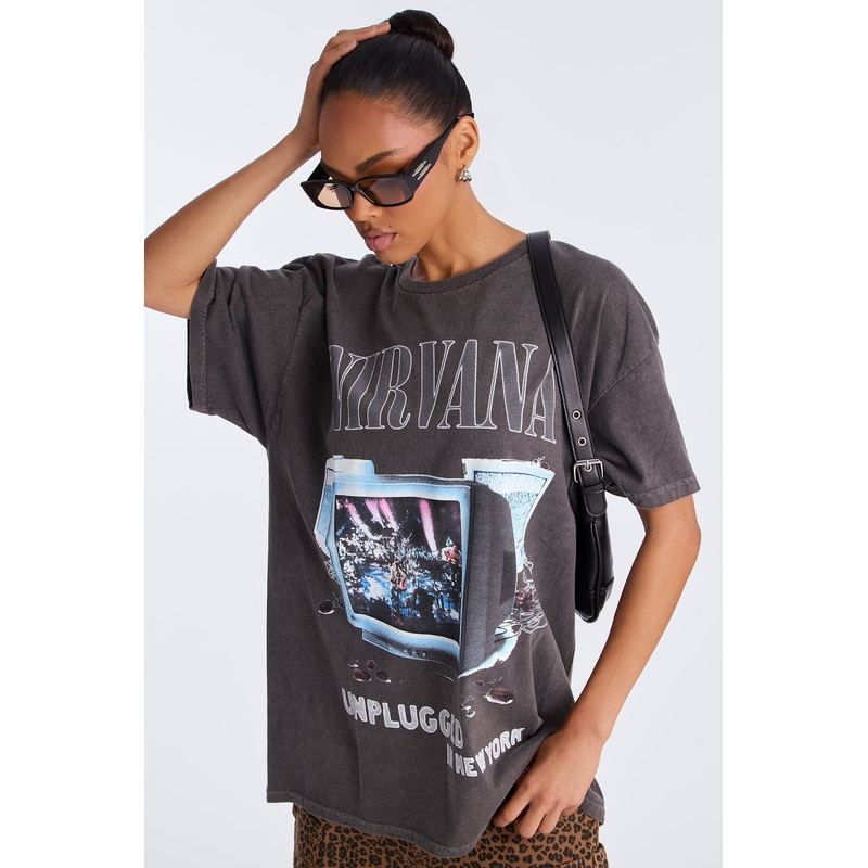 Nirvana Unplugged In New York Oversize Tee – Black
