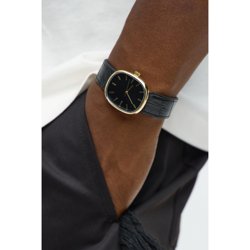 Time Is Everything Watch – Black/Gold