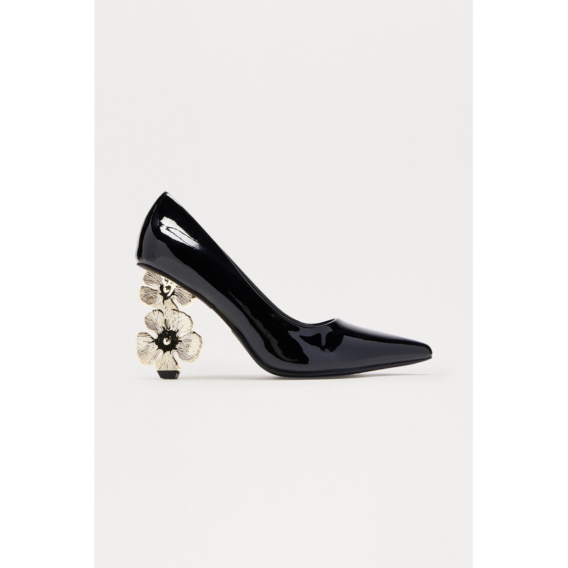 Vala Flower Faux Patent Pumps – Black