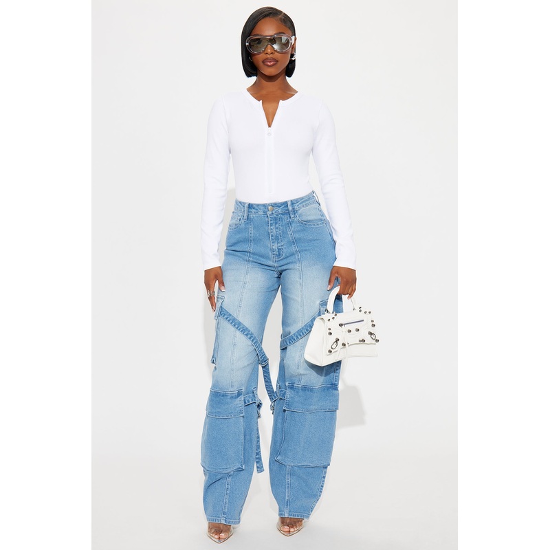 Clarita Cargo Jeans  – Medium Wash