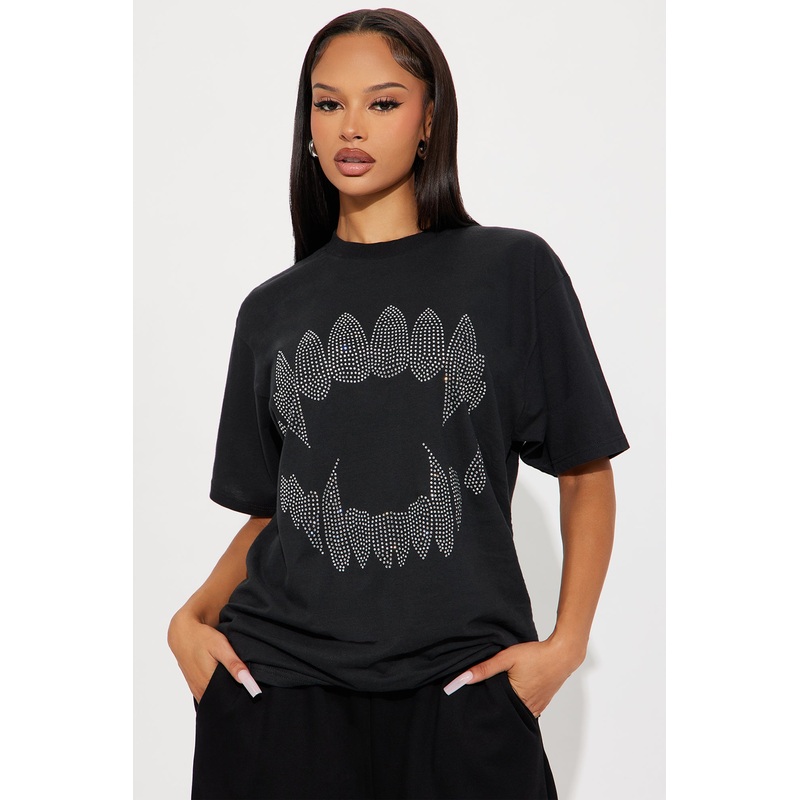 Vamp Vibes Rhinestone Tee – Black