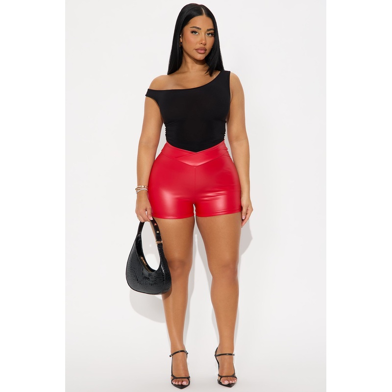 Good Girl Vibes Short – Red