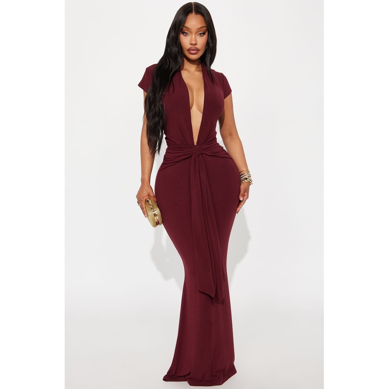 Vividly Sharp Maxi Dress – Burgundy