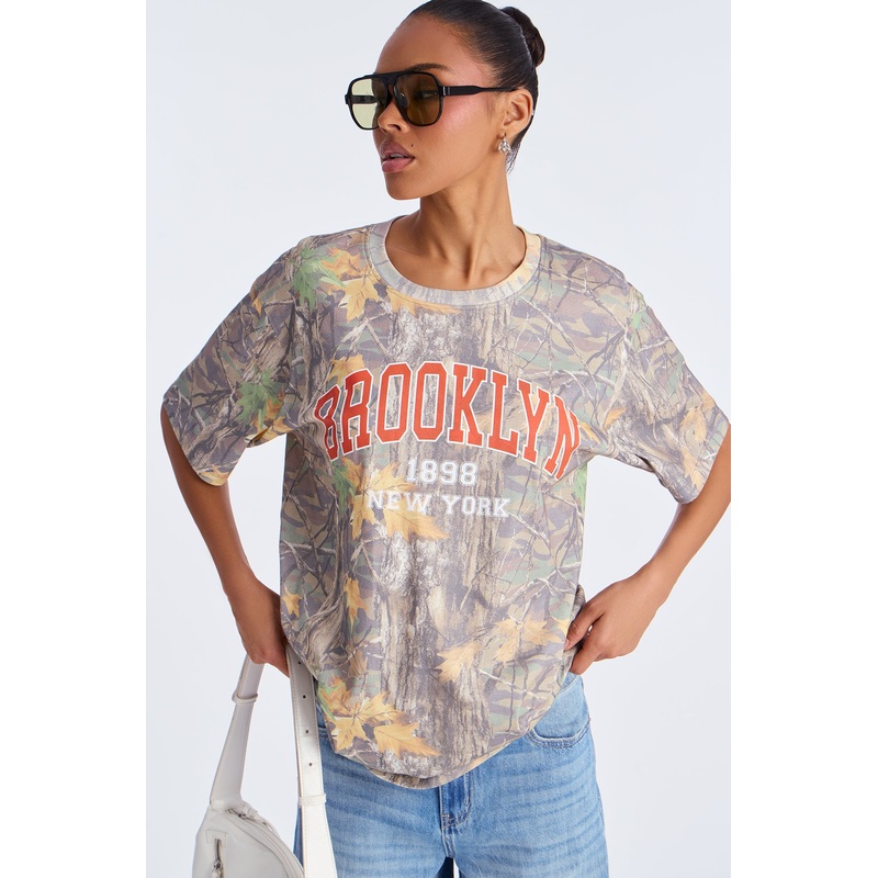 Brooklyn Camo Oversized Tee – Camouflage