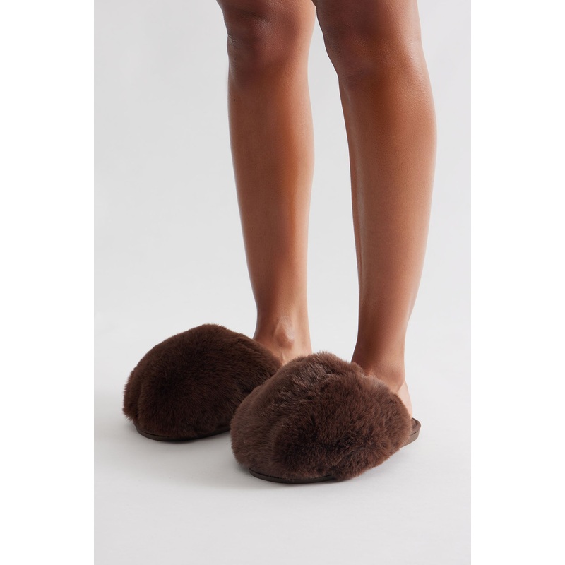 Buzz Faux Fur Slippers – Brown