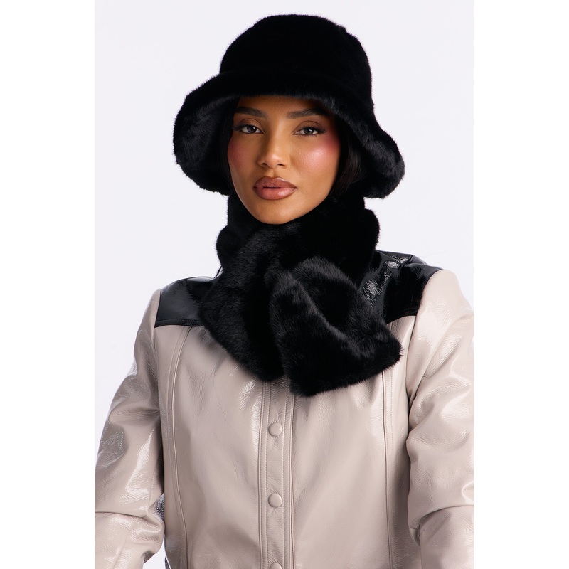 Bundled Up Faux Fur 2 Piece Set – Black