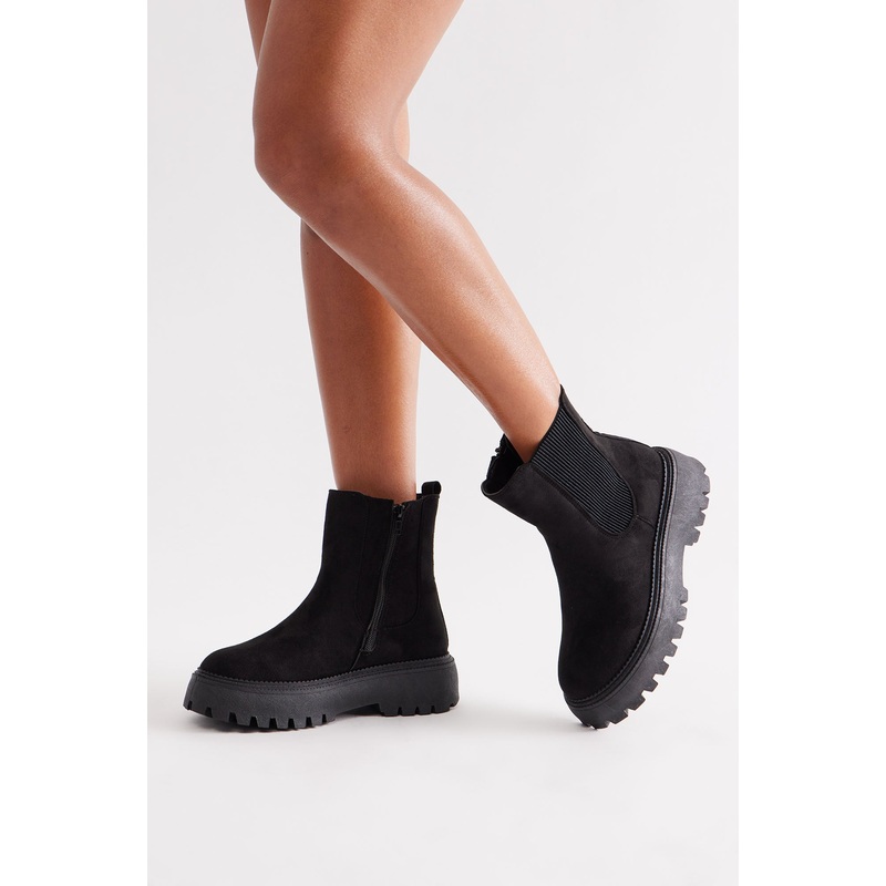 Callahan Faux Suede Booties – Black