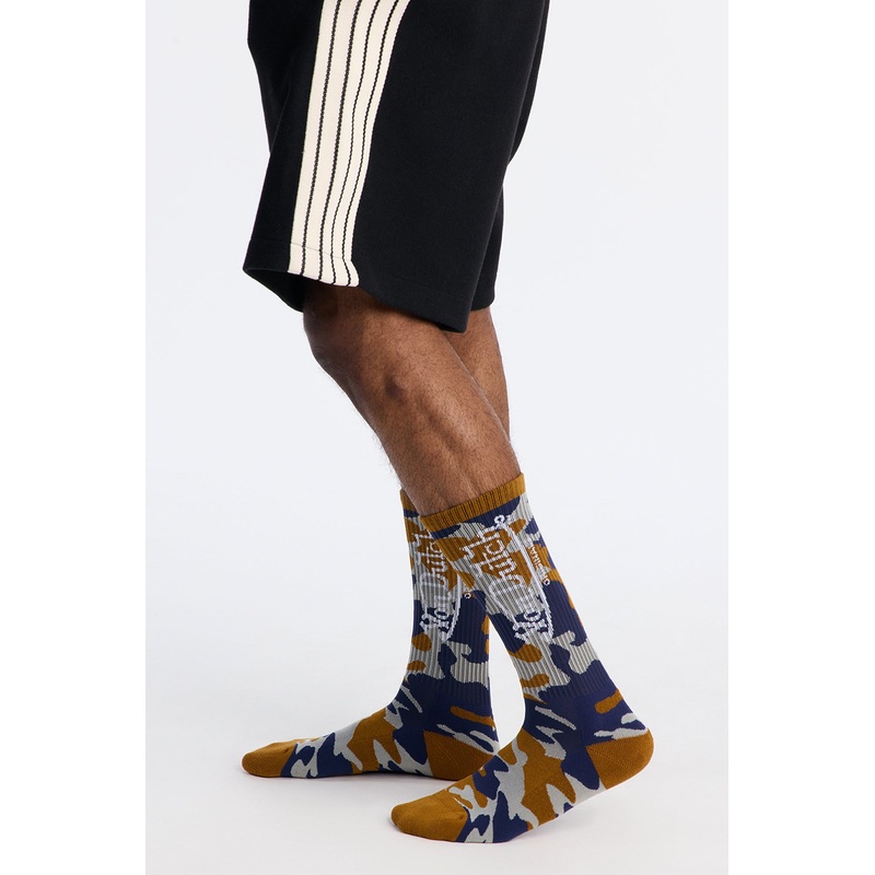 Von Dutch Camo Logo Crew Socks – Tan/Multi