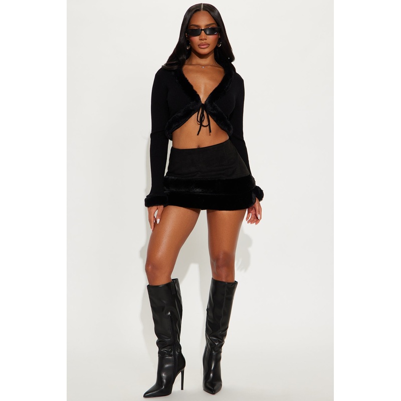 All The Feels Faux Suede Mini Skirt – Black