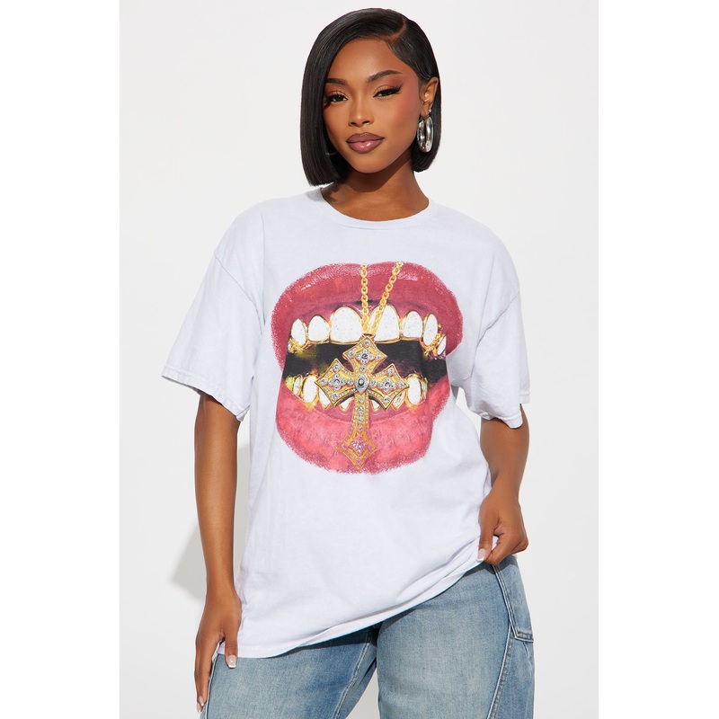 Grillz Teeth Necklace Washed Tee – Grey