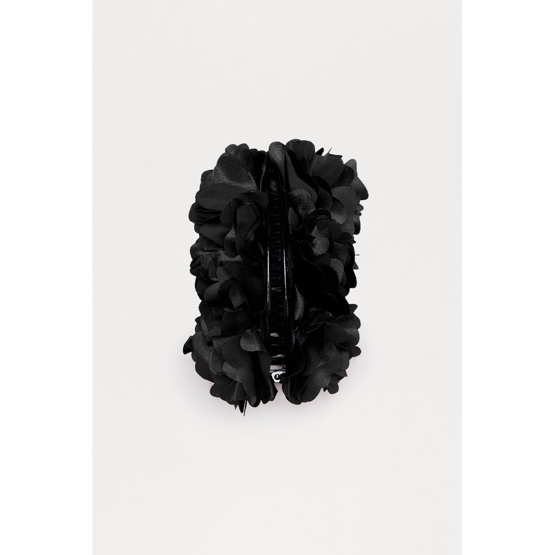 Beauty Of The Night Floral Claw Clip – Black