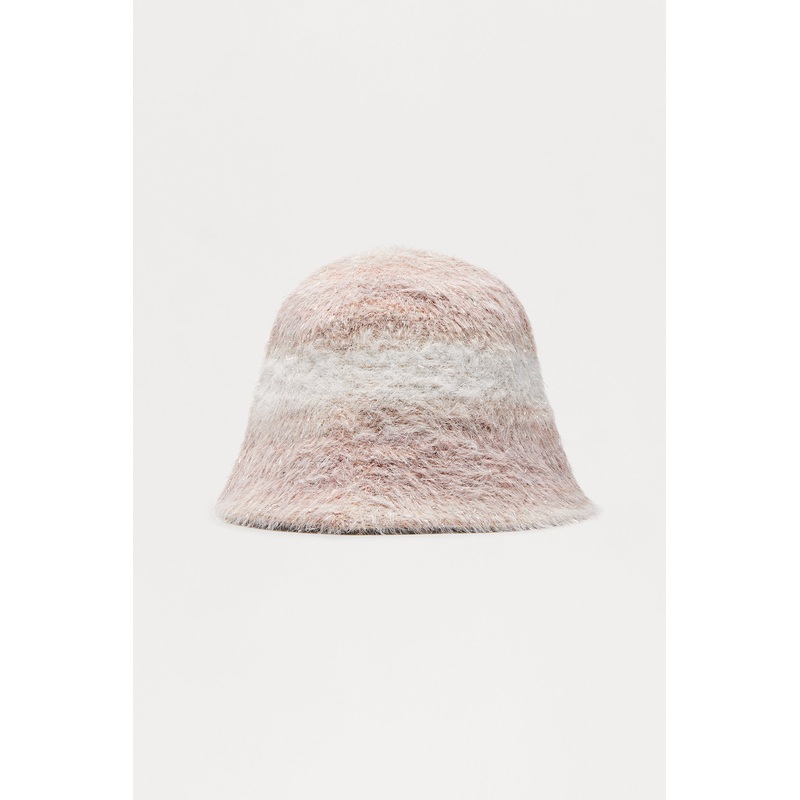 Brat Behavior Faux Fur Bucket Hat – Ivory/combo