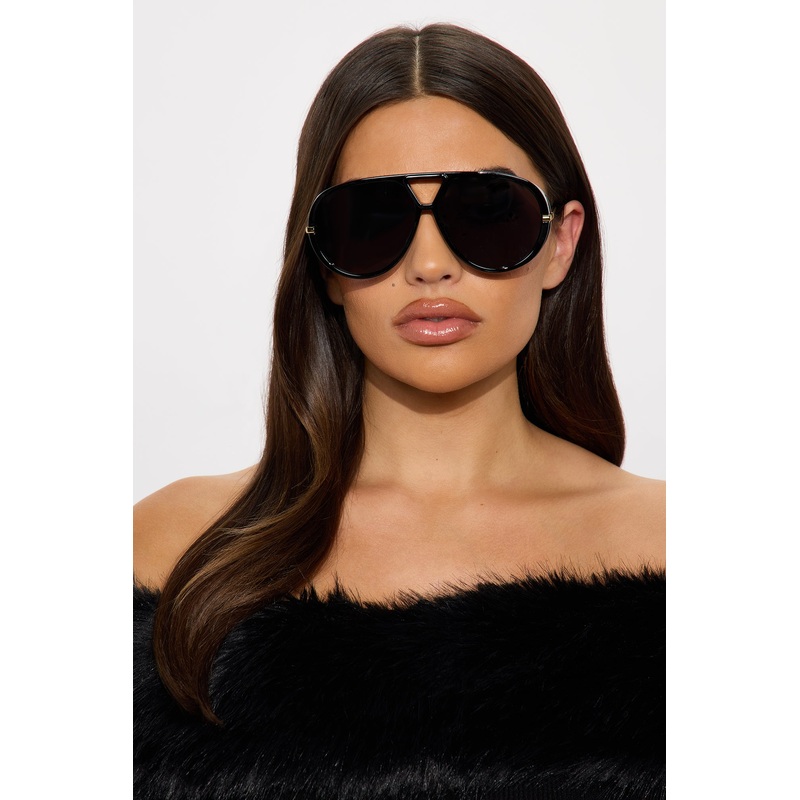 Eyes Hooked Shield Sunglasses – Black/Gold