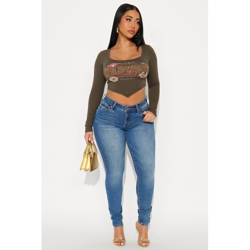 Smooth Fit Mid Rise Skinny Jeans – Medium Wash