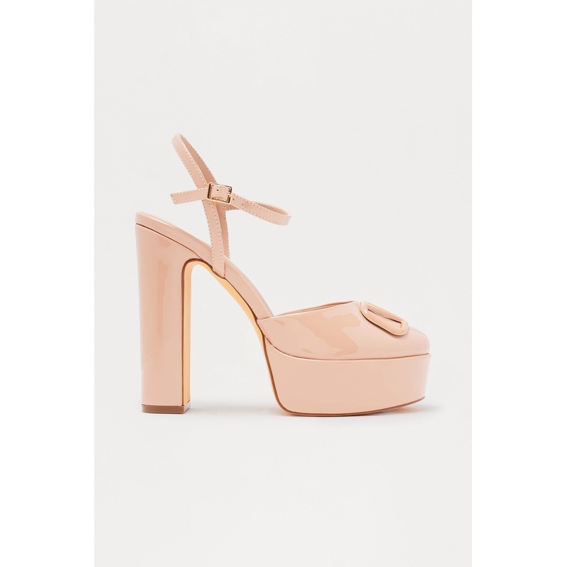 Bayley Hardware Platform Pumps – Nude