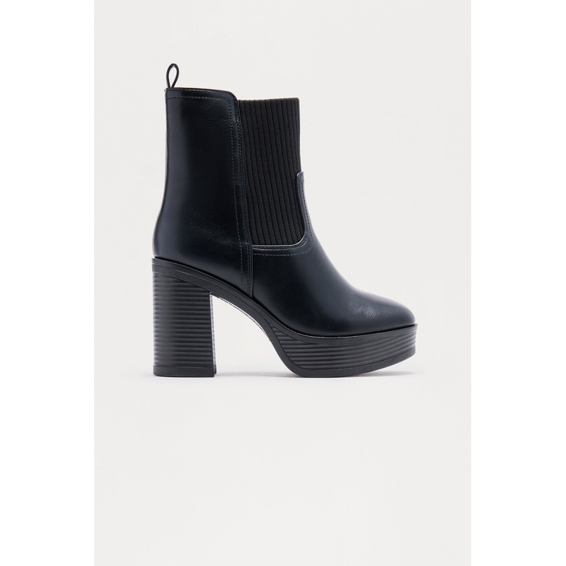 Bradford Platform Ankle Booties – Black