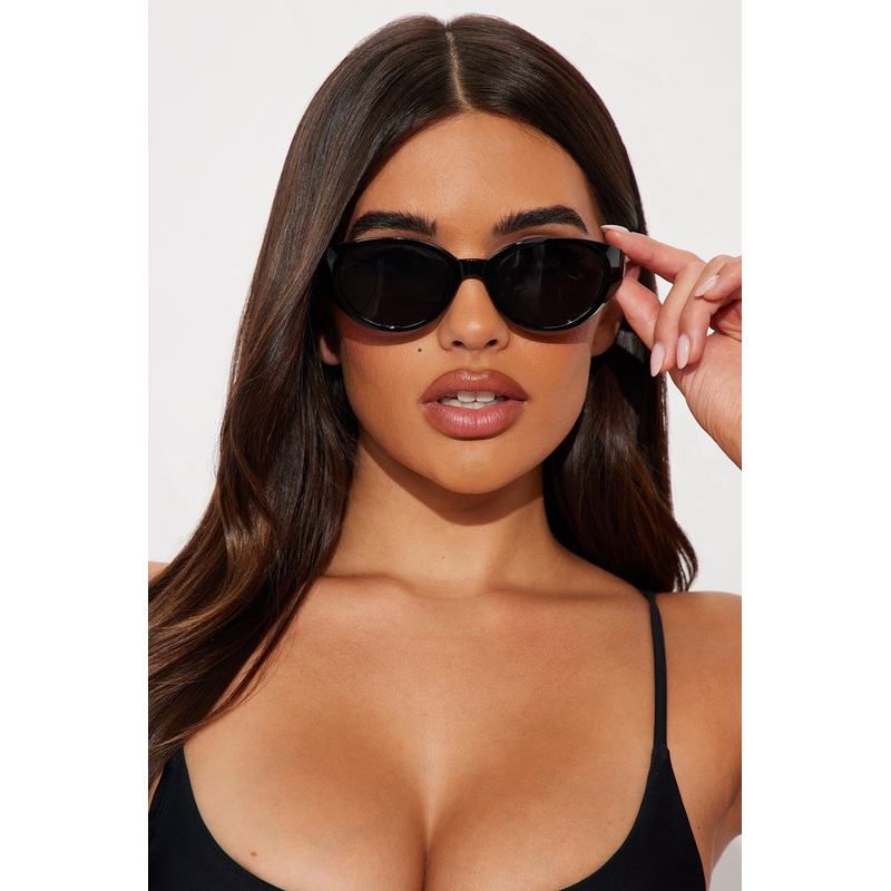 Don’t Come Around Sunglasses – Black