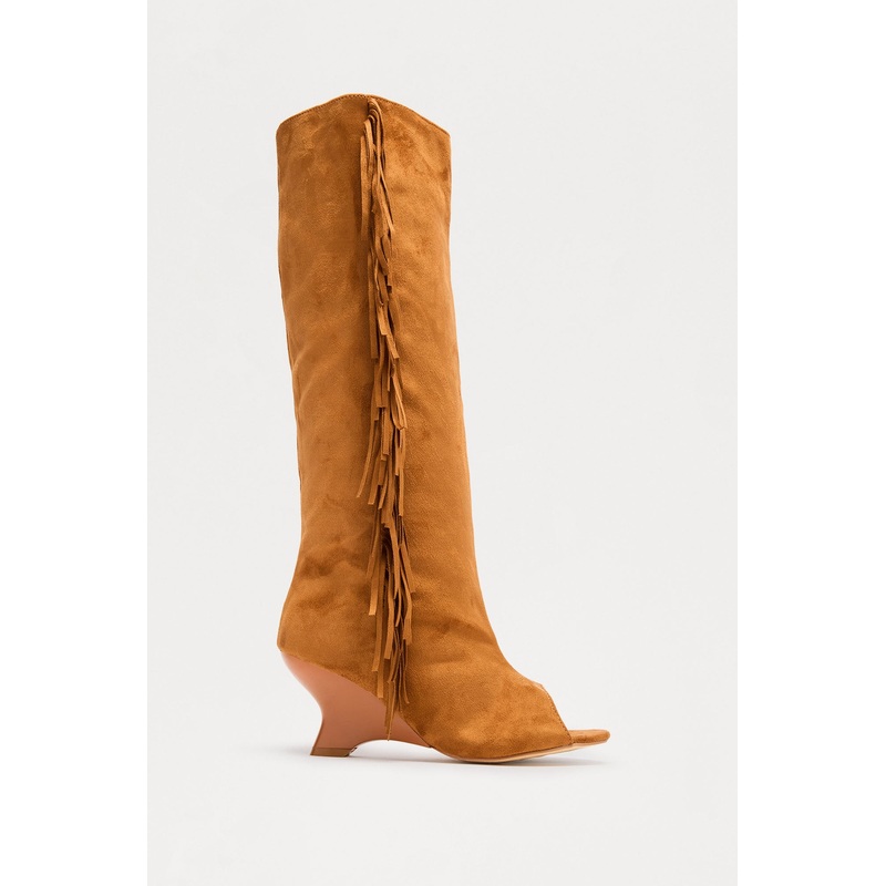 Wallace Tassel Wedge Boots – Chestnut