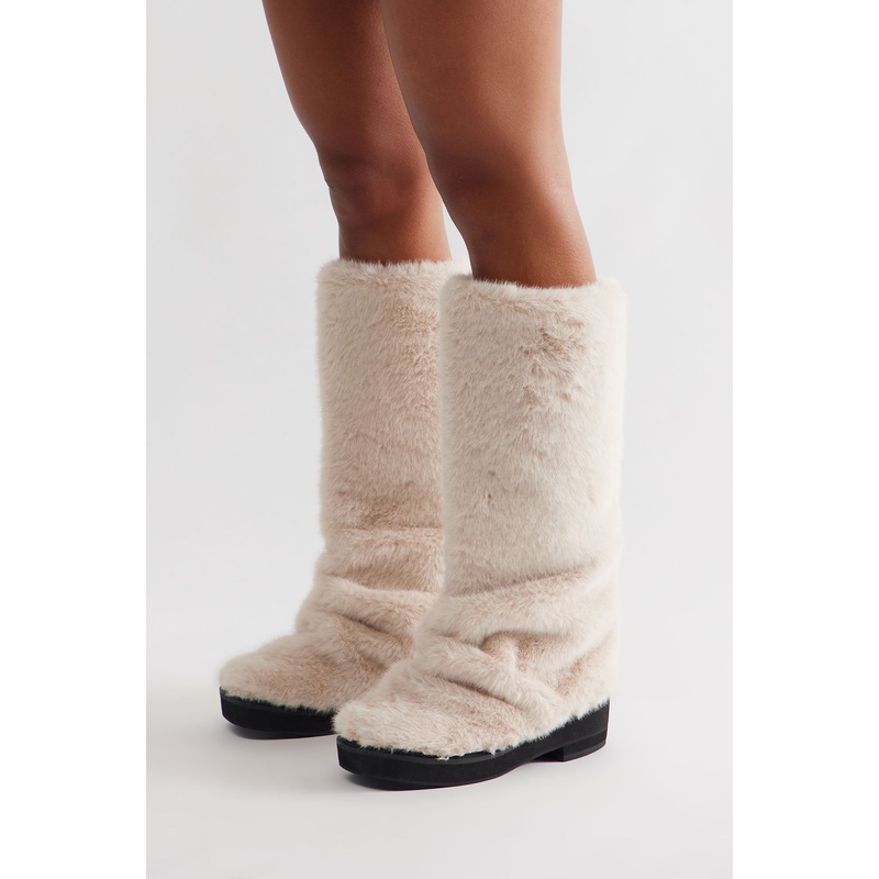 Burley Faux Fur Boots – Beige
