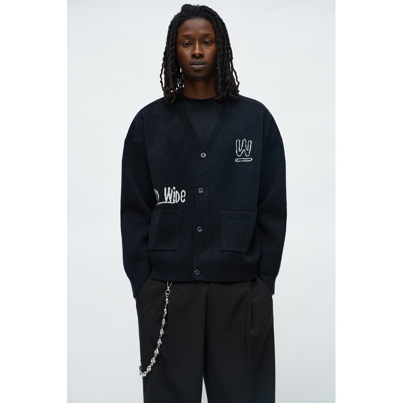 Cropped Clover Academic Sweater Cardigan – Black