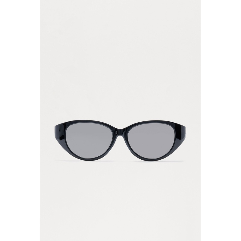 Twisted Tale Cat Eye Sunglasses – Black