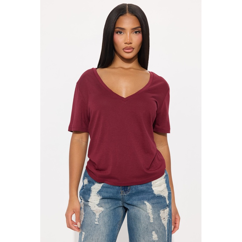 Ava V-Neck Tee – Burgundy