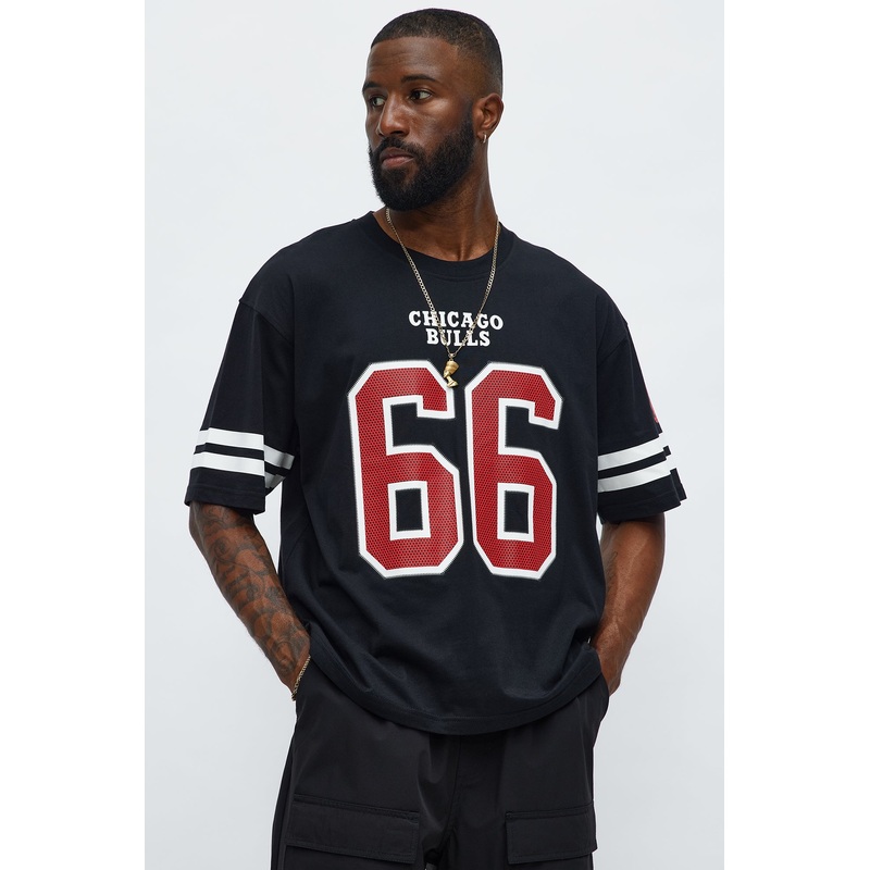 Bulls Boxy Number Tee – Black