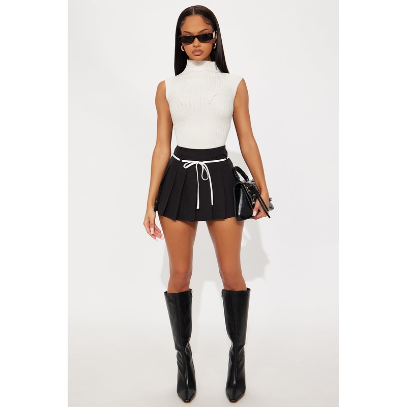 Booked and Busy Pleated Micro Skirt – Black