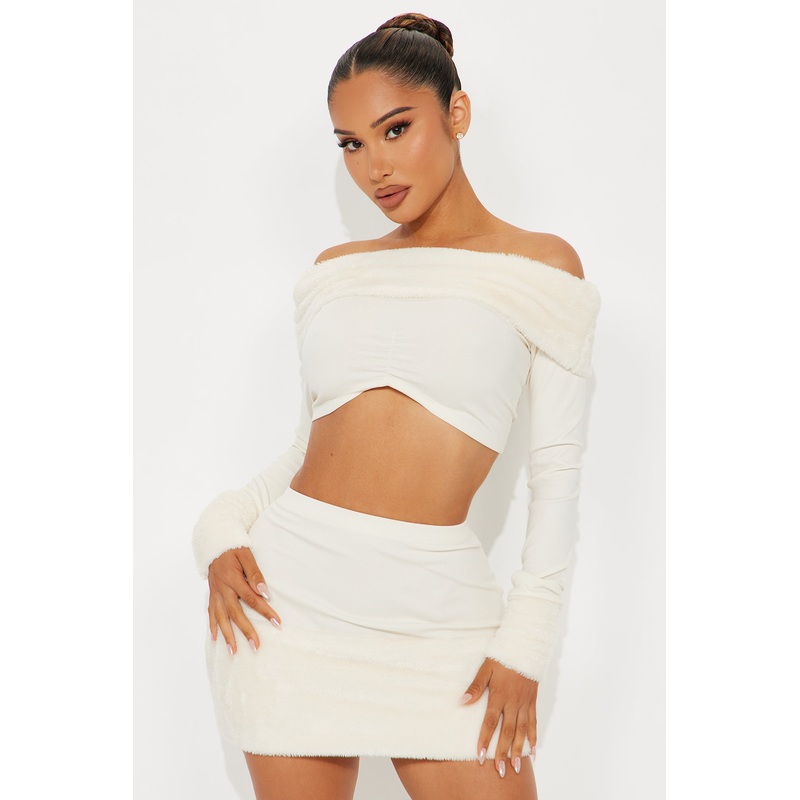 Warm Intentions Fur Trim Skirt Set – Cream